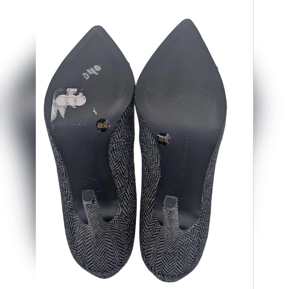 BCBGeneration Duboise Size 6.5 Stilleto Pointed Toe Fabric With Leather Accents - Picture 15 of 17